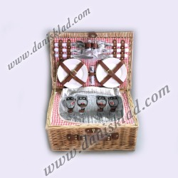 КОШНИЦА ЗА ПИКНИК С ПРИБОРИ И ЧАШИ